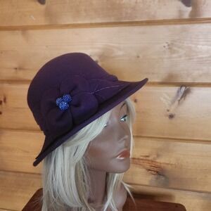 Betmar Cloche Bucket Purple 100% Felt Wool Bead Flower Hat Vintage Church Derby